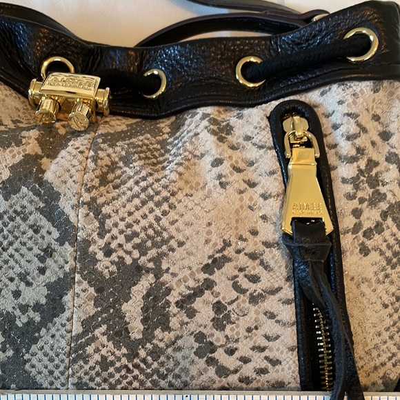 Brand new Aimee Kestenberg Mini Pebble Leather Drawstring Purse (Sasha) - Picture 3 of 16